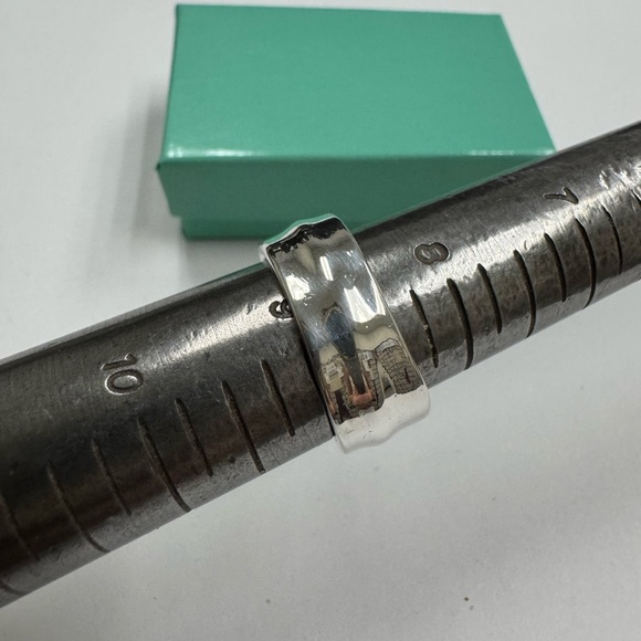 Tiffany & Co. Sterling Silver Leaf Ring Retired piece - Picture 6 of 6